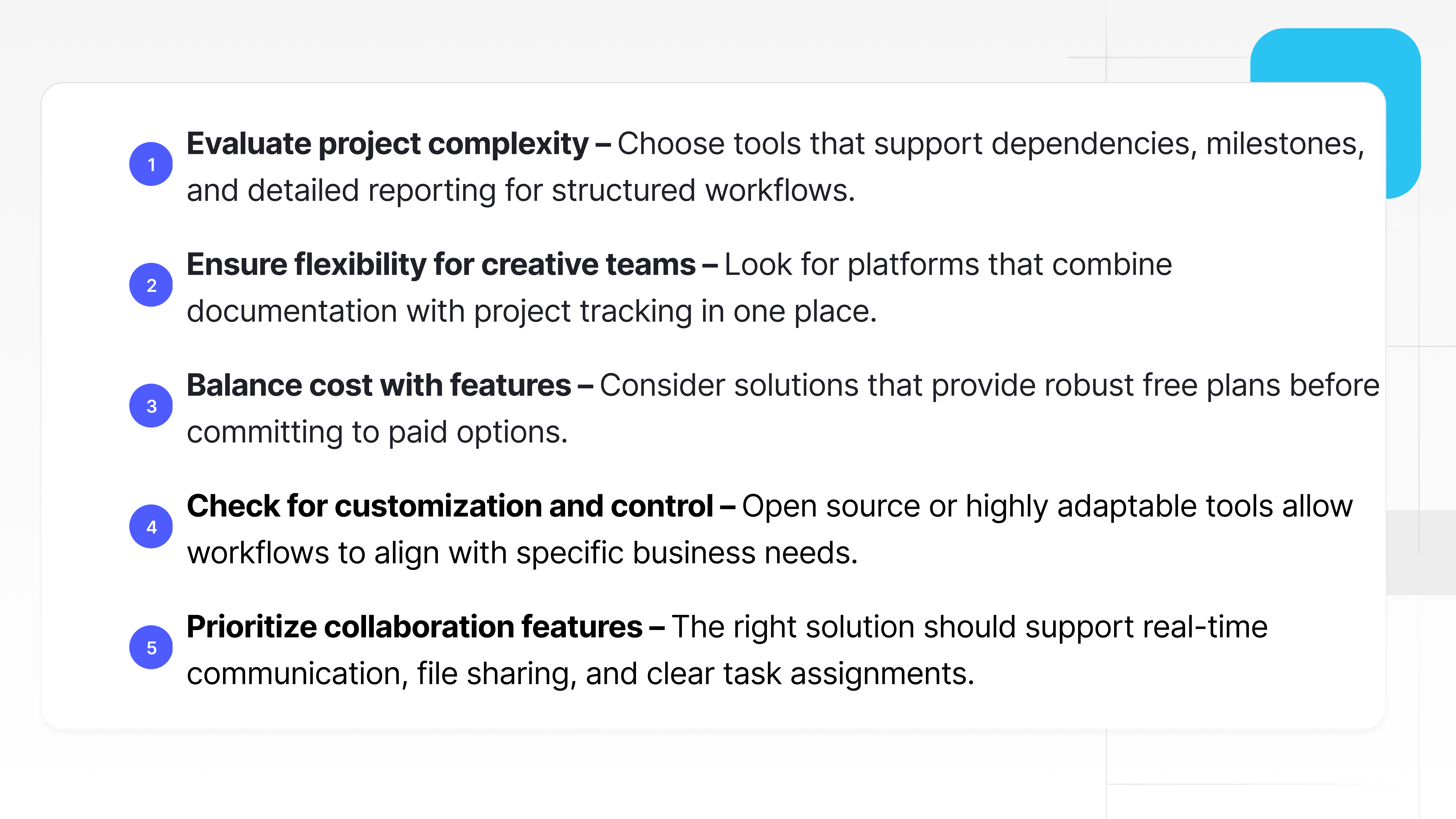 Checklist infographic highlighting five points for choosing the right project management solution: evaluate project complexity, ensure flexibility, balance cost, check for customization, and prioritize collaboration features