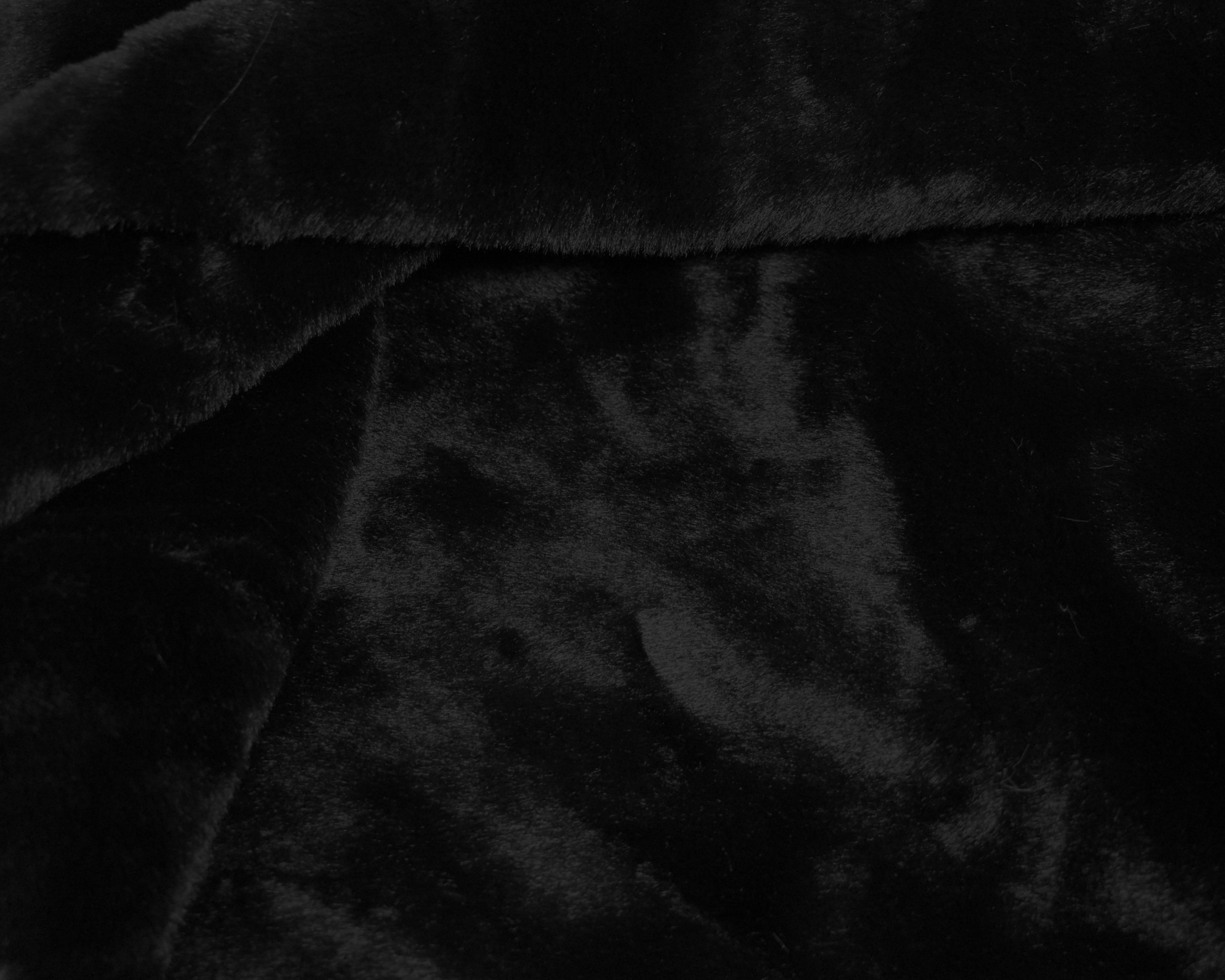 Noir Black Short Pile