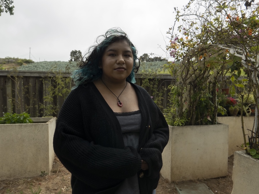 Michelle entre jardines