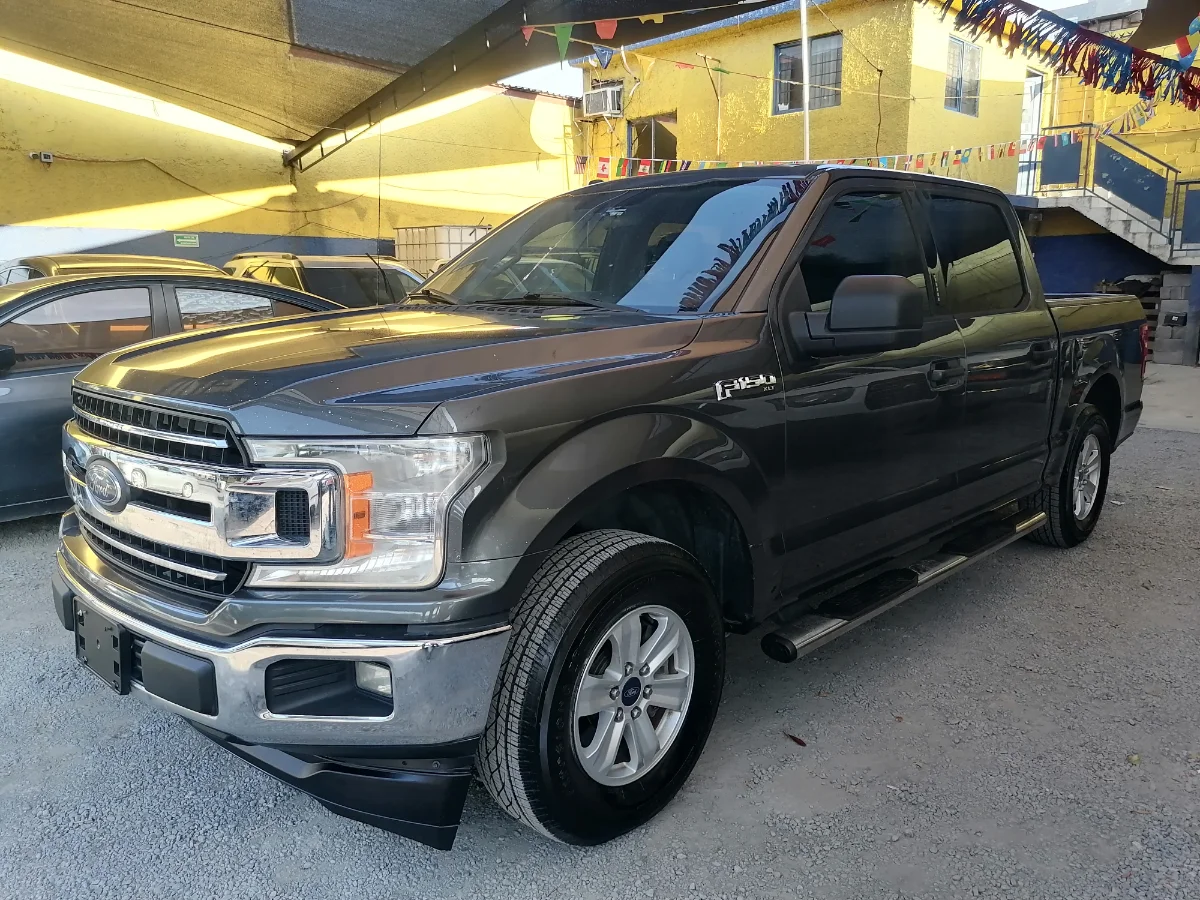 FORD F150 XLT 2018 DOBLE CABINA