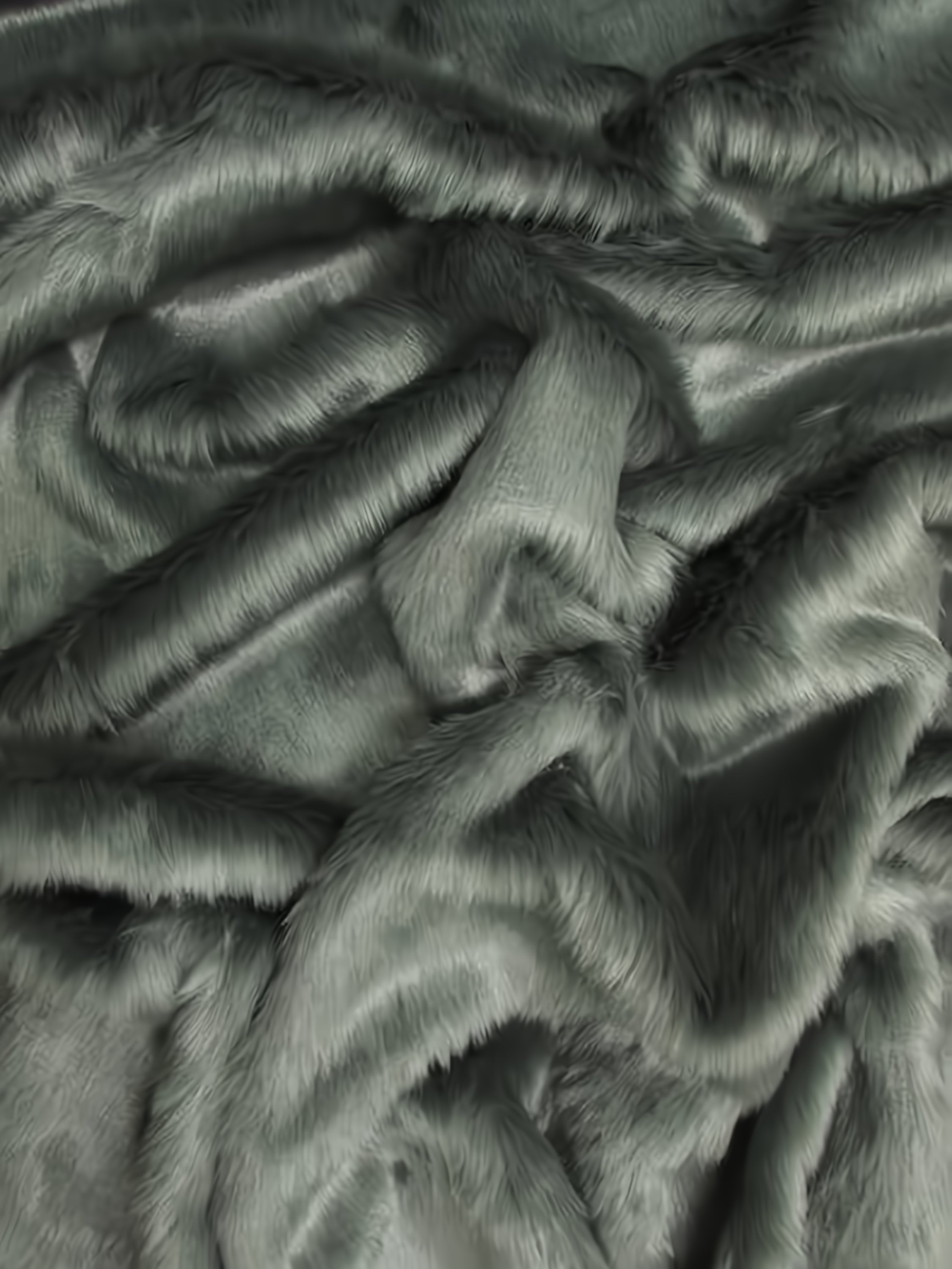 Gray Short Shag faux fur swatch