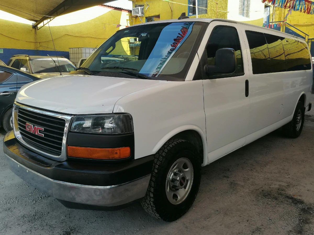 GMC SAVANAH 3500 VAN 15 PASAJEROS