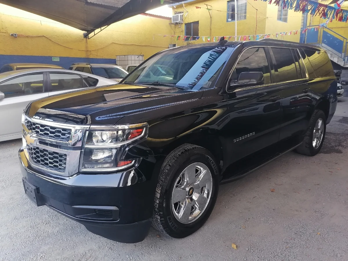CHEVROLET SUBURBAN