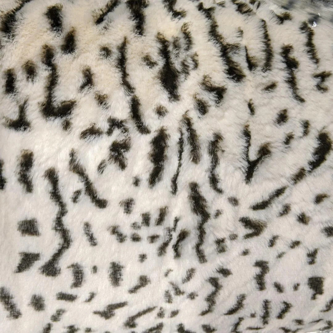 Snow Pearl Leopard Snuggle
