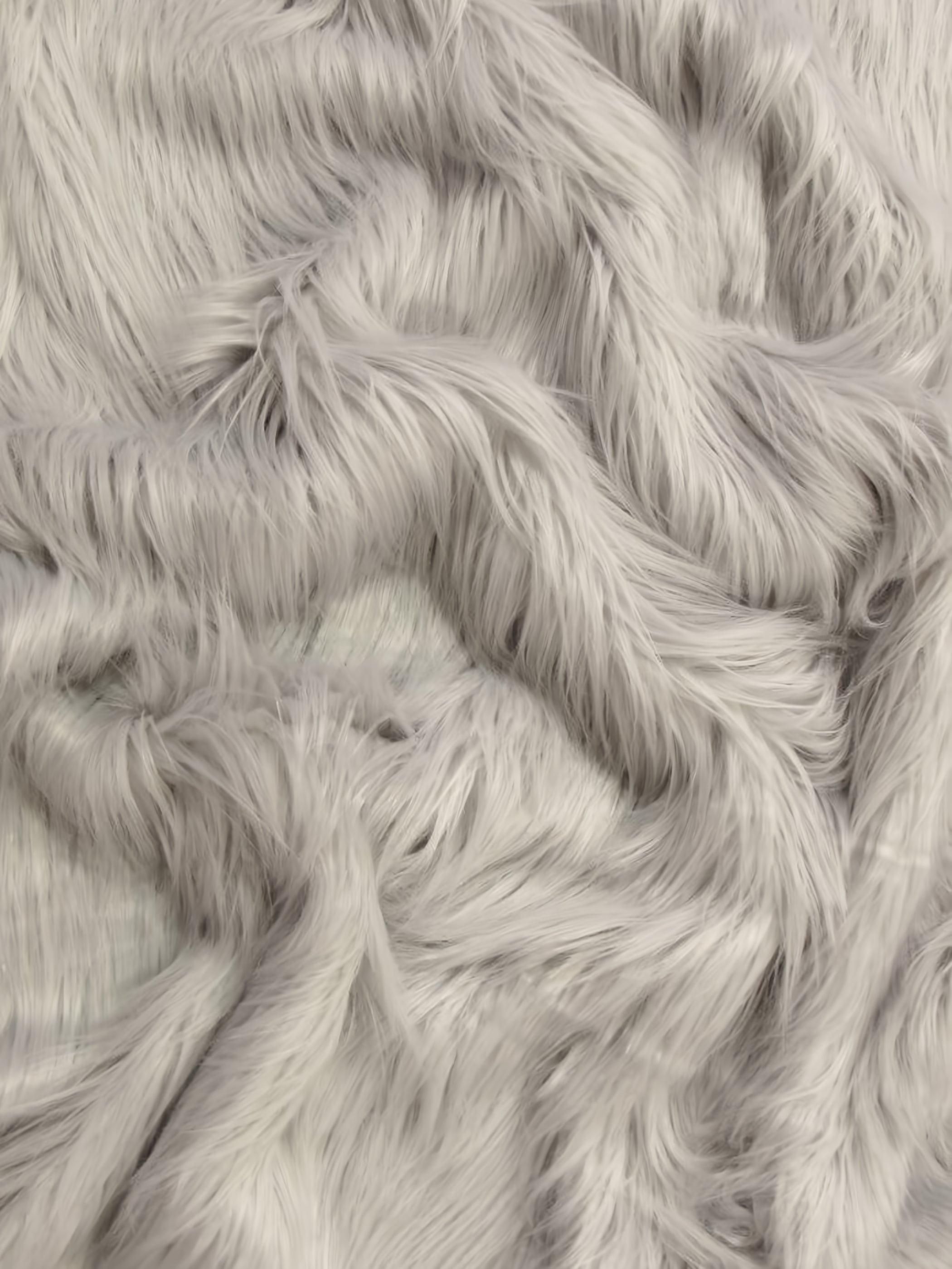 Platinum Gorilla faux fur swatch