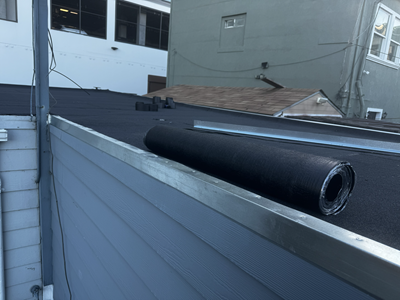 luxgarageroof.png