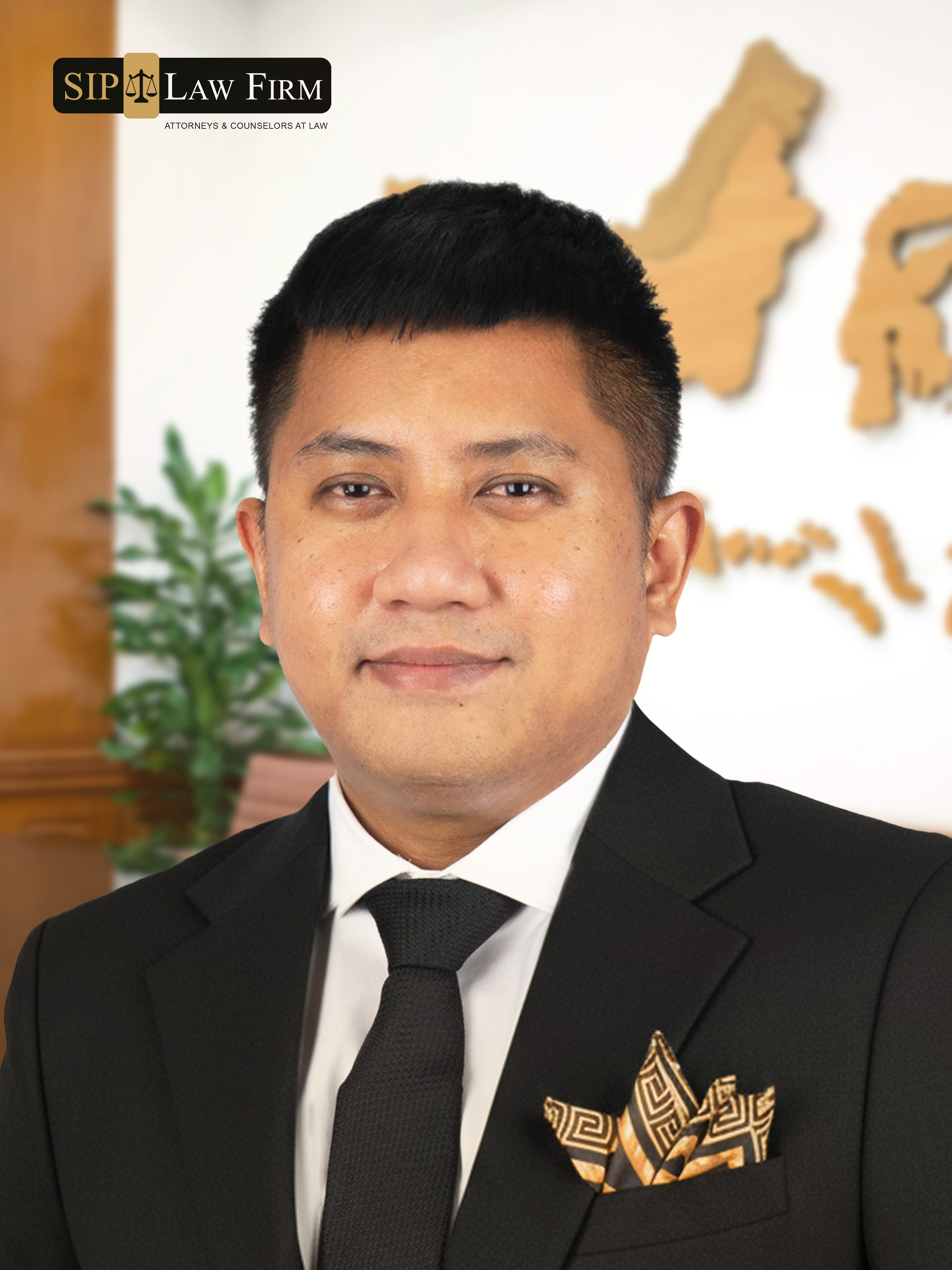 Akbar Surya Lantoranda, S.H., CEL., CLA., C.P.C.L.E., CCL.