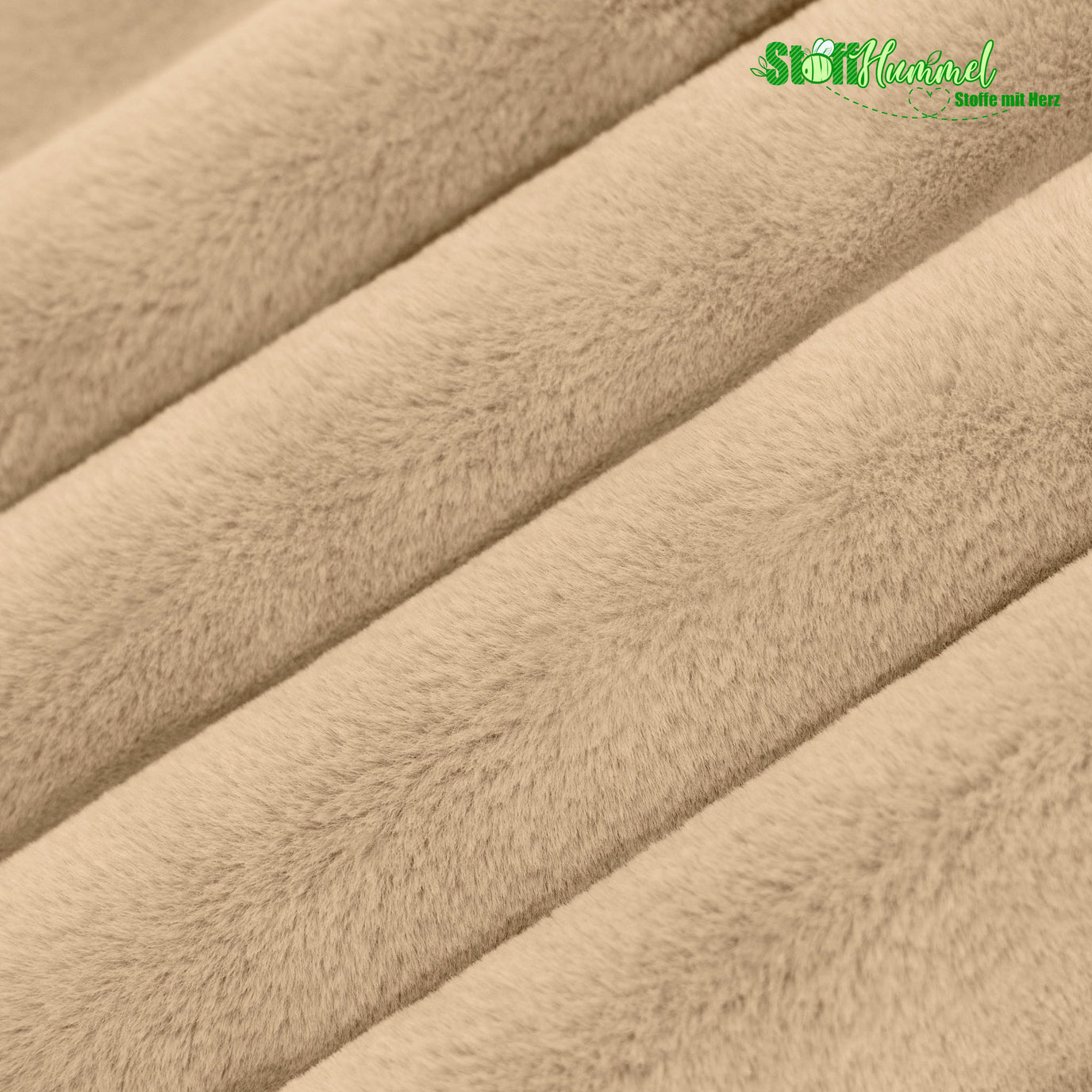 Cuddle Encore Sand faux fur swatch